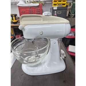 Vintage KitchenAid Stand Mixer White Glass Bowl Whisk Attachment 10 Speed Mixer